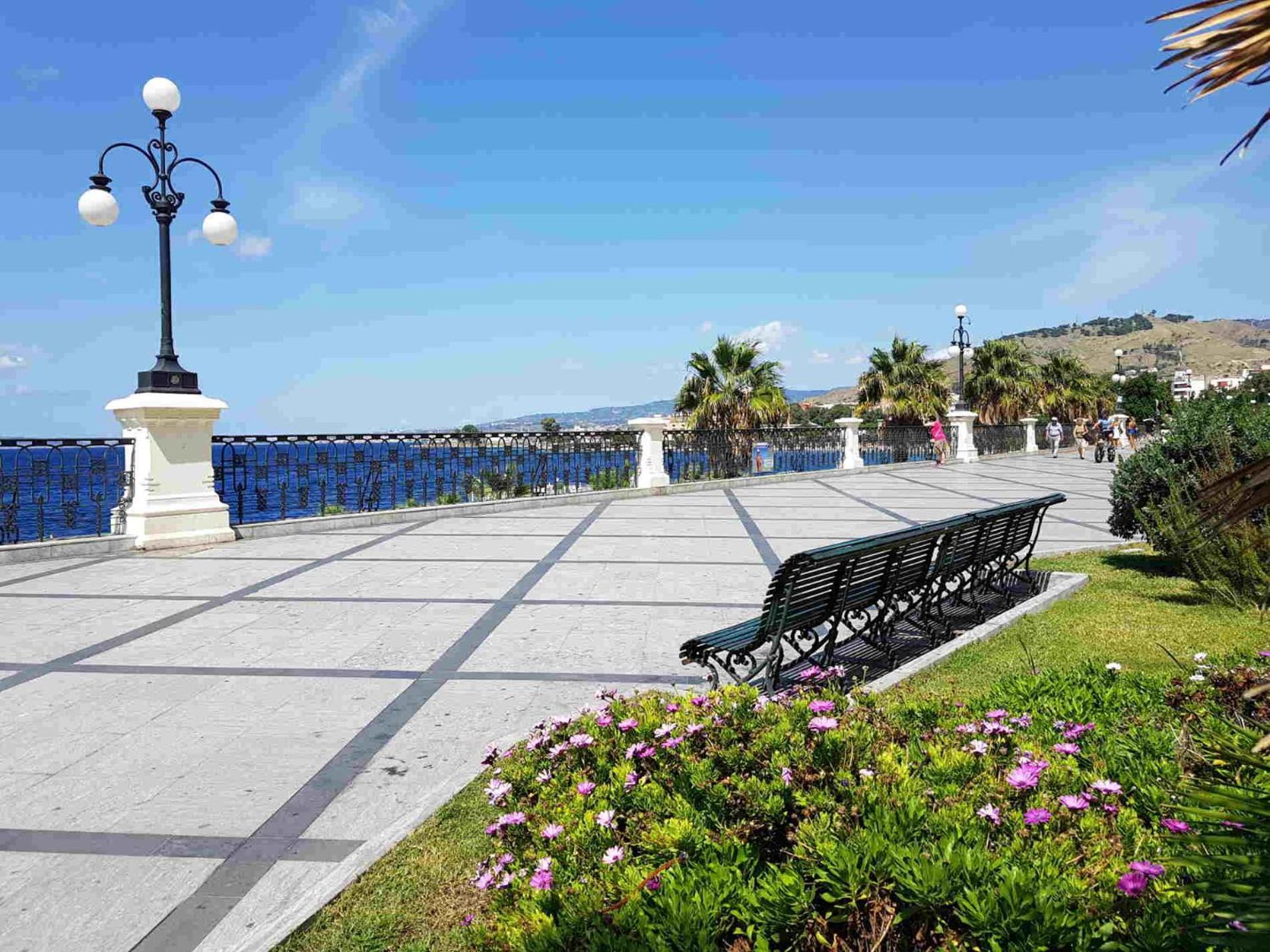 76 Avenue Suites Wi-Fi - Shuttle Reggio Calabria Exterior foto